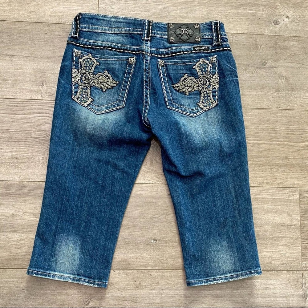 Miss Me Bling Wing Cross Jean Capris